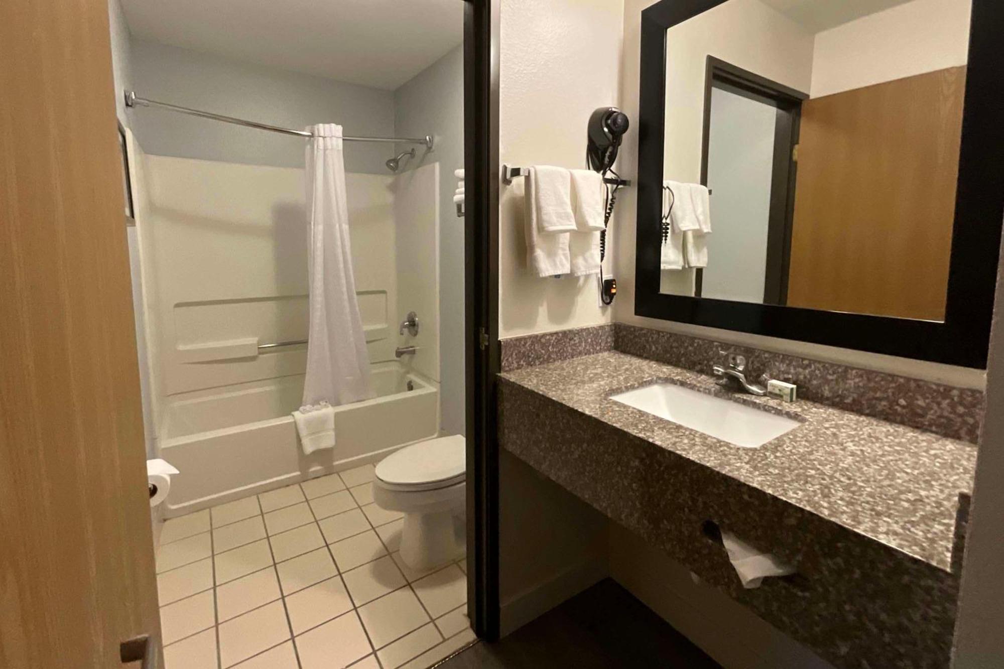 Gasthof Red Lion Inn&suites - Seattle Area
